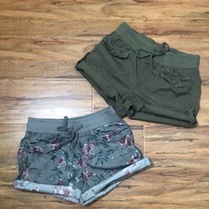 Bundle of 2 size 3 Mossimo shorts